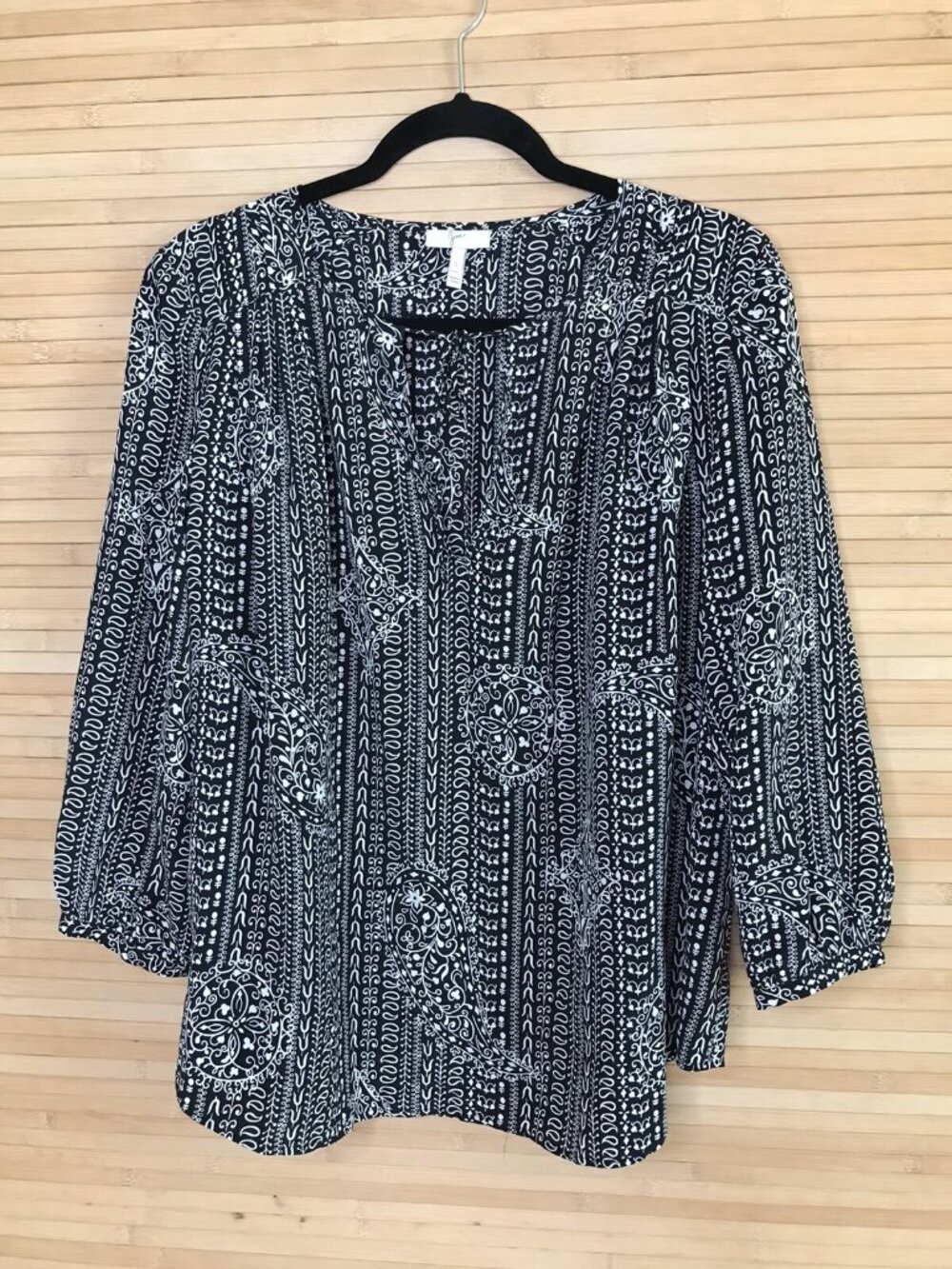 Joie Womens Black White Print 100% Silk Long Sleeve V Neck Paisley Blouse Size S